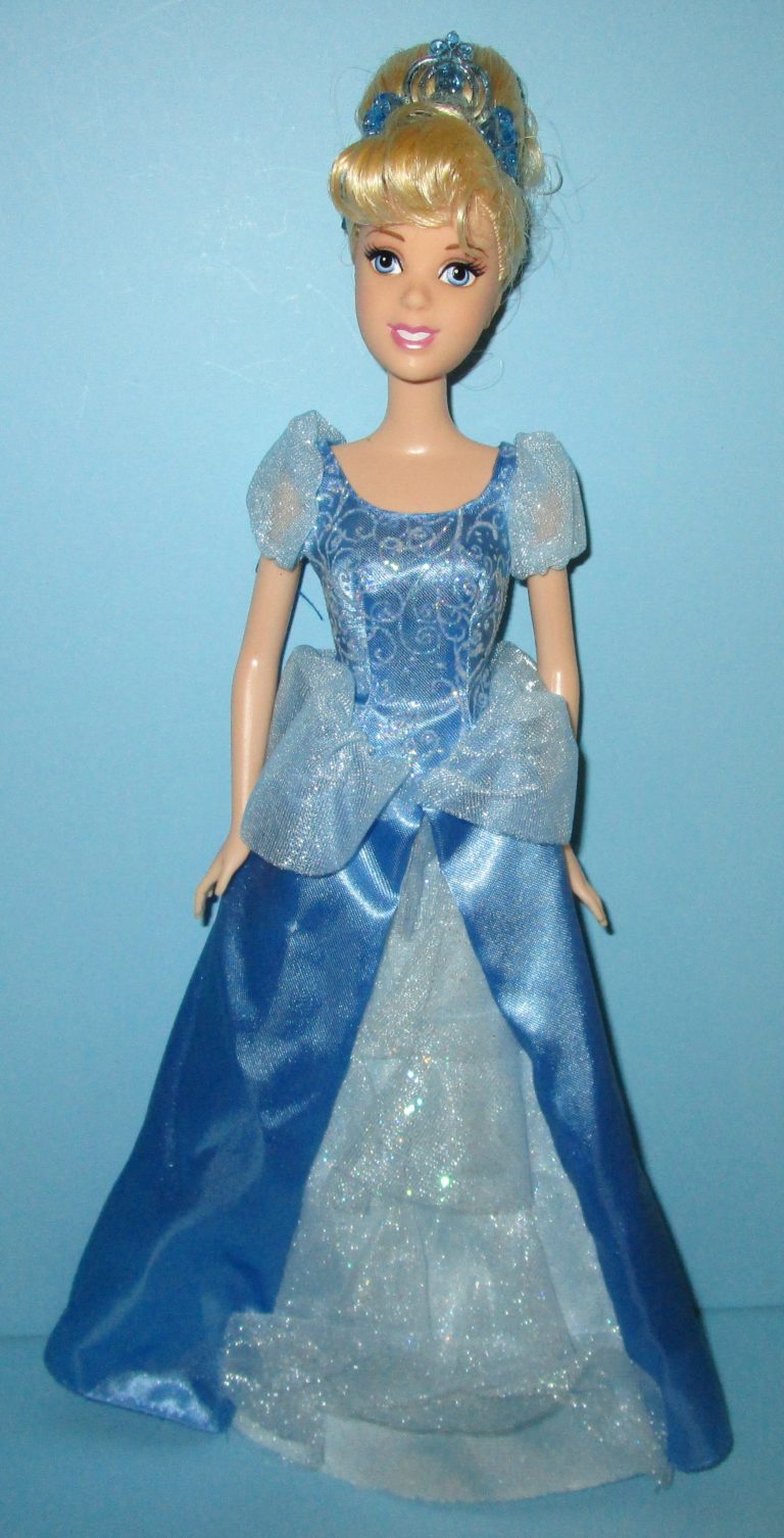 Disney Dolls Sparkling Princess Cinderella, Ariel, Tiana Toy Sisters