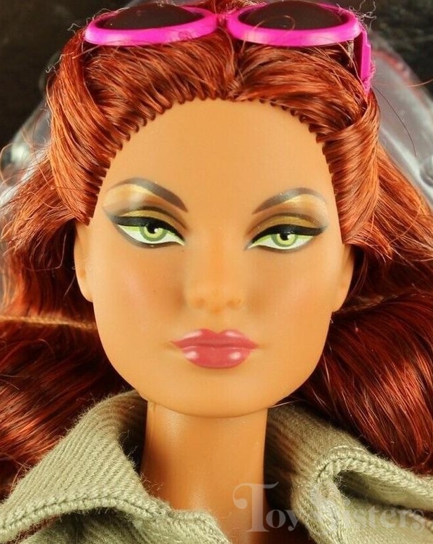 春の新作 Dolly Forever Barbie Doll By Christian Louboutin Www Lacistitis Es