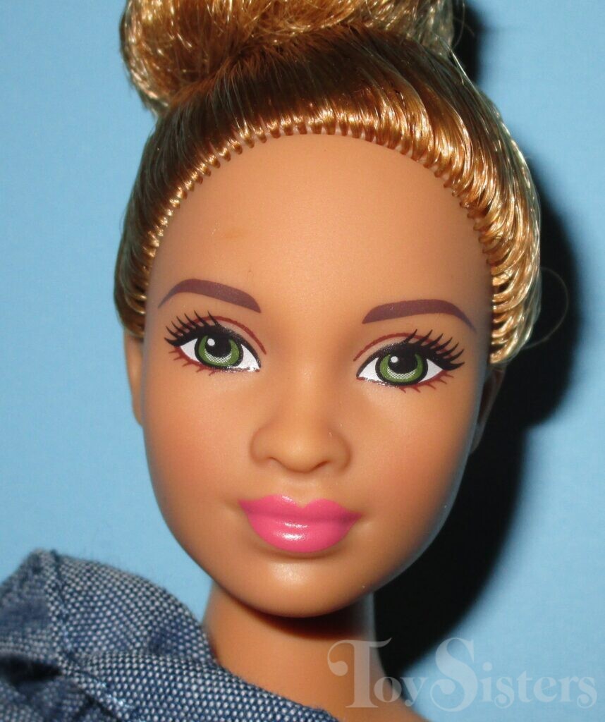 Barbie Fashionista Bon Voyage Doll 102 