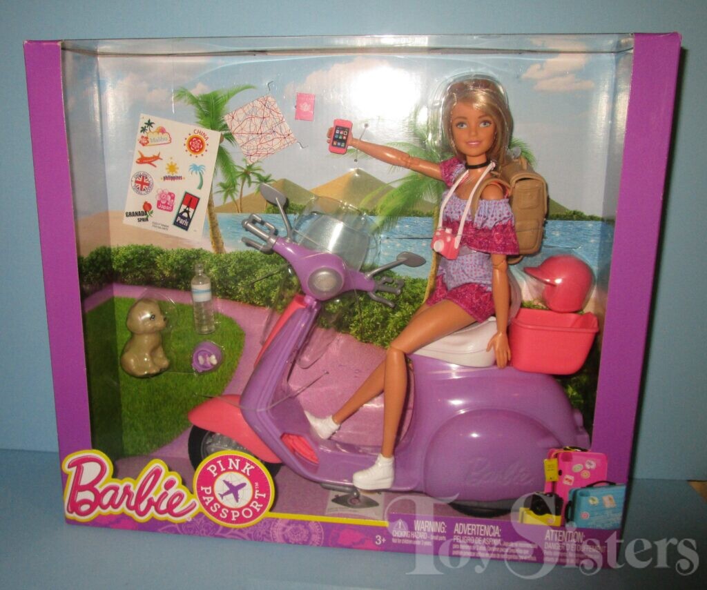 Barbie FNY34 mit Scooter Pink Passport 