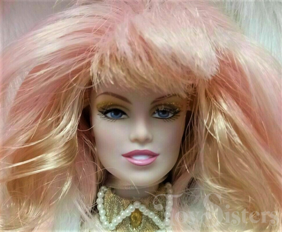 Integrity Jem SDCC Glitter 'n Gold Jem/Jerrica Doll (14044) Toy Sisters