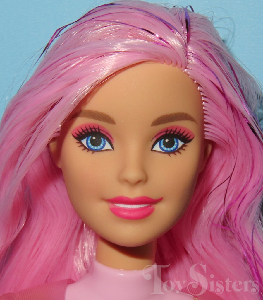 2022 Color Reveal Series 10 Sun & Rain Barbie Pink (HCC57